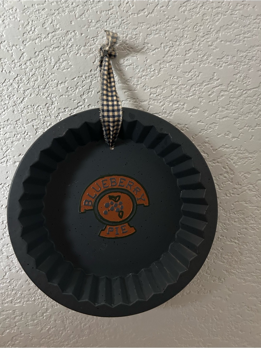 Decorative Blueberry Pie Tin
